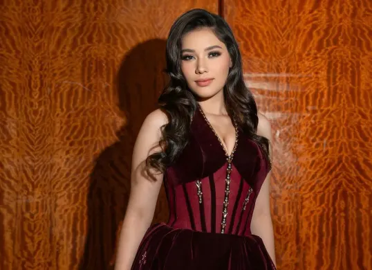 Sosok Angeli Alkatiri Halilovic yang viral setelah diisukan dekat dengan Ahmad Assegaf, mantan suami Tasya Farasya. (Sumber: Instagram/@angeliayla)