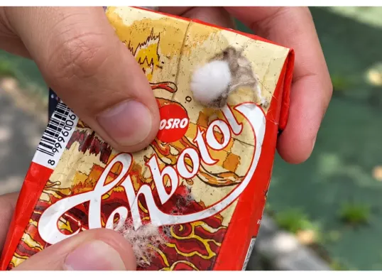 Teh Botol Sosro viral diduga mengandung sabun saat demo 28 Oktober 2026. (Sumber: X/@peopletodayco)