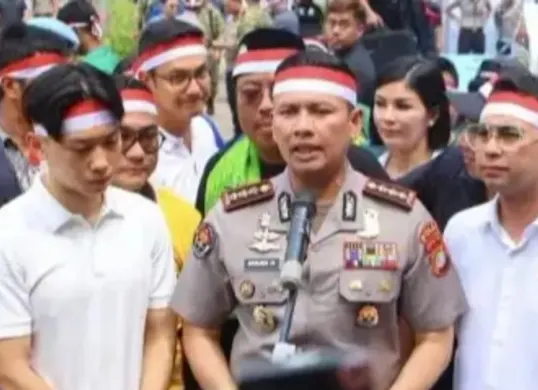 Kabid Humas Polda Metro Jaya, Kombes Budi Hermanto menyampaikan permohonan maaf soal polemik acara Deklarasi Sumpah Pemuda 29 Oktober 2026 di Bundaran HI. (Sumber: Dok. Polda Metro Jaya)