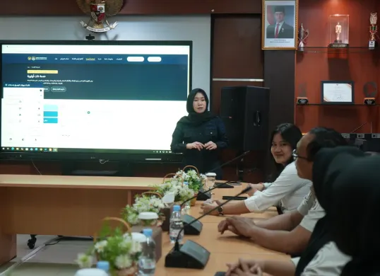 Kantor Imigrasi Jakarta Pusat memperkuat layanan inklusif melalui SI MAYOR SMILE agar informasi keimigrasian lebih mudah diakses penyandang disabilitas dan kelompok rentan. (Sumber: Istimewa)