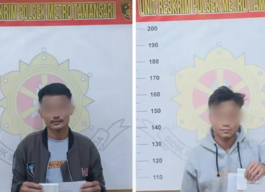 Polsek Tamansari menangkap dua pria saat menggelar razia untuk mengantisipasi kejahatan dan penyalahgunaan narkoba di wilayah Tamansari, Jakarta Barat. (Sumber: Polsek Tamansari)