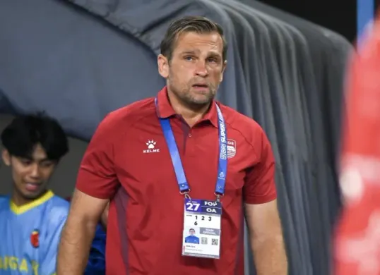 Pelatih Persib Bandung Igor Tolic mempersiapkan tim menghadapi Persija Jakarta pada pekan kedua Super League 2026-2027. (Sumber: Ileague)
