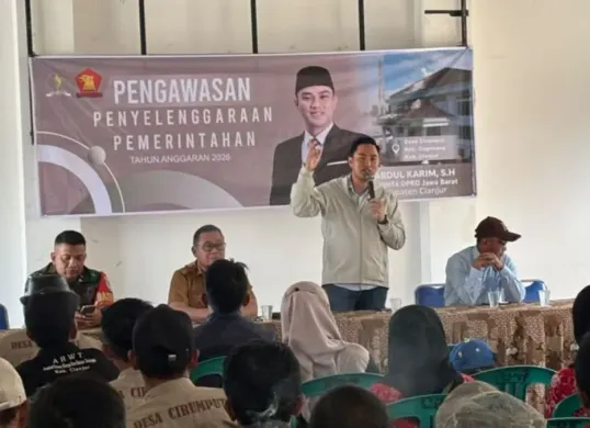 Anggota DPRD Jabar, Abdul Karim melaksanakan kegiatan Penyelenggaraan Pemerintahan Tahun Anggaran 2026 di Aula Desa Cirumput, Kecamatan Cugenang, Kabupaten Cianjur, Senin, 7 September 2026. (Sumber: Dok. Istimewa)