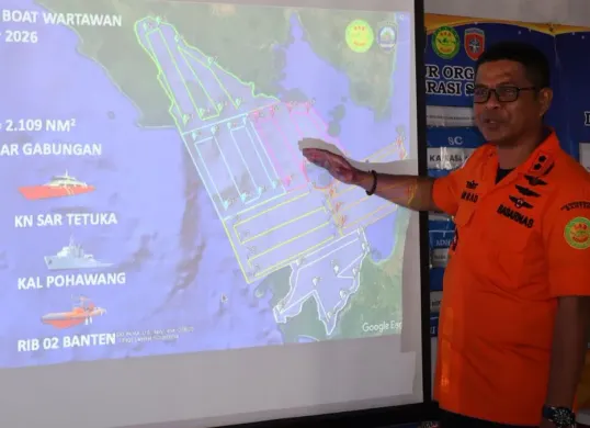 Tim SAR gabungan memperluas area pencarian rombongan jurnalis yang hilang kontak di perairan Selat Sunda, Kabupaten Pandeglang, Banten. (Sumber: Dok. Istimewa)