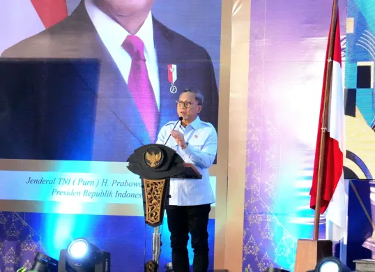 Menteri Koordinator Bidang Pangan Zulkifli Hasan mengakui pelaksanaan program Makan Bergizi Gratis (MBG) masih menghadapi berbagai persoalan dan perlu dibenahi. (Sumber: kemenkopangan.go.id)