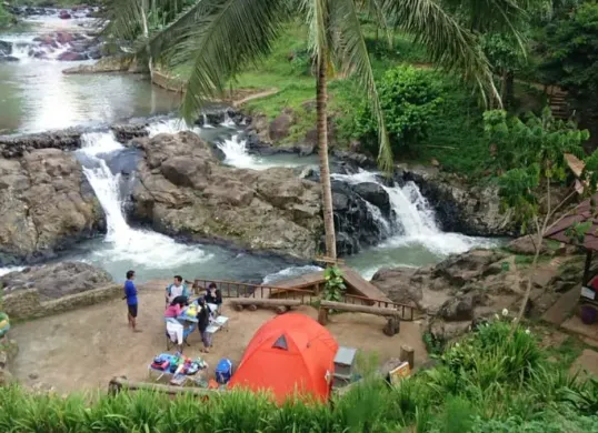 Curug Leuwi Bumi, Kampung Turalak, Desa Ramea, Kecamatan Mandalawangi, Kabupaten Pandeglang, Banten. (Sumber: Dok. Istimewa)