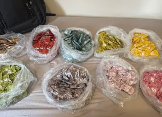 Barang bukti pengungkapan peredaran narkotika jenis etomidate yang dikemas dalam bentuk catridge oleh Direktorat Reserse Narkoba Polda Metro Jaya. (Sumber: Polda Metro Jaya)