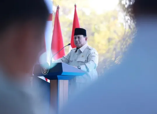Presiden Republik Indonesia Prabowo Subianto menjadi sorotan setelah muncul klaim di media sosial yang menyebut dirinya memiliki garis keturunan Wali Songo. (Sumber: Instagram/@presidenrepublikindonesia)