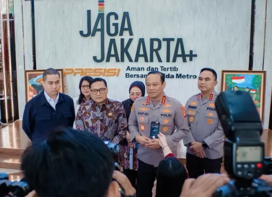 Kapolda Metro Jaya, Komjen Asep Edi Suheri menerima audiensi pimpinan DPRD Jakarta di Gedung Promoter Polda Metro Jaya, Jakarta Selatan, Selasa, 15 September 2026. (Sumber: Dok. Istimewa)