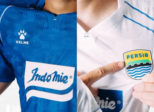 Jersey Persib Bandung untuk berlaga di ACL Two 2026/2027 dengan tajuk 'Edankeun di Asia'. (Sumber: Instagram/@persib)