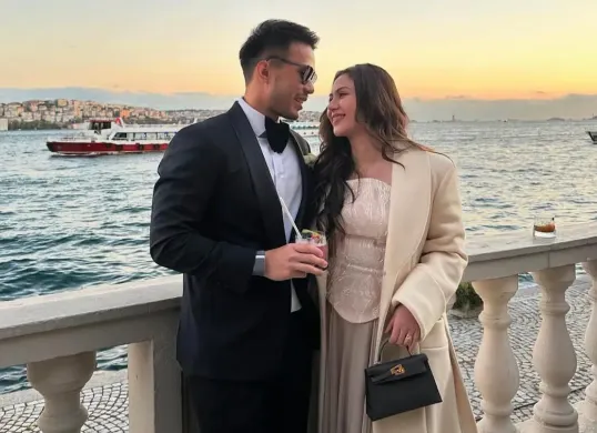 Jessica Mila dan Yakup Hasibuan akan kembali menjadi orang tua usai mengumumkan kehamilan anak kedua. (Sumber: Instagram/@jscmila)