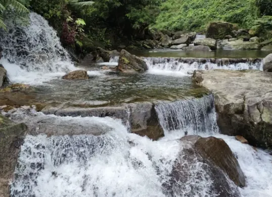 Menikmati suasana sejuk dan keindahan alam menjadi salah satu alasan wisatawan memilih Bogor sebagai destinasi liburan. (Sumber: Instagram)