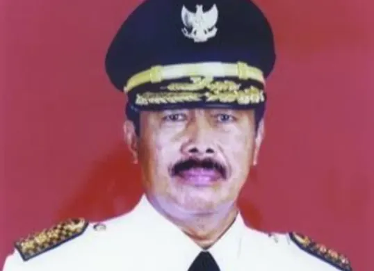 Mantan Gubernur Jawa Barat Danny Setiawan meninggal dunia pada Sabtu, 19 September 2026 dalam usia 81 tahun. (Sumber: Wilkipedia)