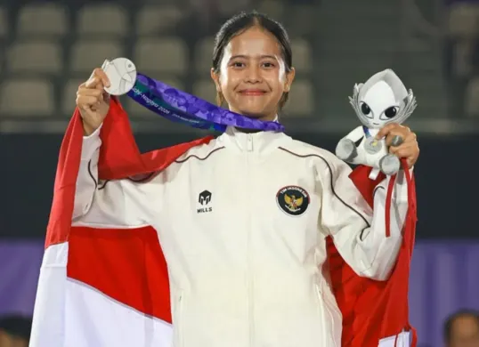 Update klasemen perolehan medali Asian Games 22 September 2026 setelah pertandingan hari kedua. (Sumber: Instagram/@timindonesiaofficial)