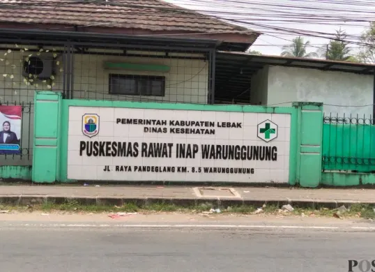 Suasana Puskesmas Warunggunung, Kabupaten Lebak, Banten. (Sumber: Poskota/Samsul Fatoni)