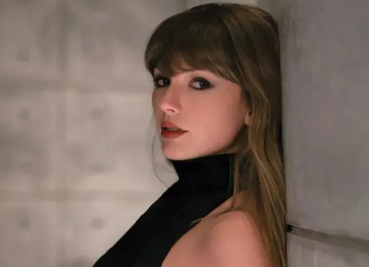 Taylor Swift akan merilis “Patient Zero” pada 25 September 2026. (Sumber: Instagram/@taylorswift)