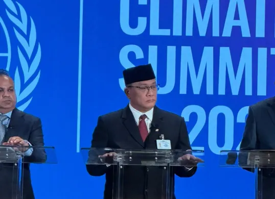Menteri LH/Kepala BPLH Moh. Jumhur Hidayat menyampaikan komitmen Indonesia dalam pengendalian perubahan iklim pada Climate Summit 2026 di Markas Besar PBB, New York. (Sumber: Istimewa)