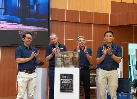 Bosch Power Tools membekali mahasiswa PNJ dengan tiga alat ukur kelistrikan terbaru. (Sumber: Poskota/Aldi Harlanda Irawan)