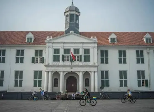 Menjelajahi tempat wisata sejarah di Jakarta bisa menjadi pilihan liburan akhir pekan sambil mengenal perjalanan sejarah dan budaya ibu kota. (Sumber: Pemprov DKI)