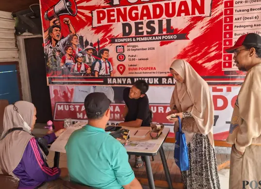 Posko Pengaduan Desil di Jalan Basuki Rahmat , Kelurahan Cipinang Besar Selatan, Kecamatan Jatinegara, Jakarta Timur, Rabu, 30 September 2026. (Sumber: Poskota/Angga Pahlevi)