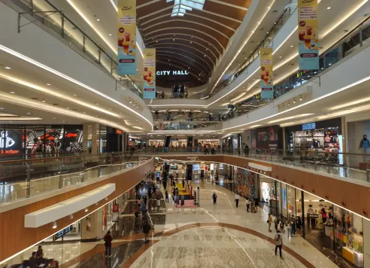 Lima tempat shopping di Jakarta Selatan menawarkan pilihan belanja, kuliner, dan hiburan dalam satu kawasan. (Sumber: Wilkipedia)