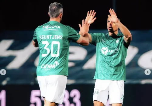 Joey Pelupessy tampil penuh saat membantu Lommel SK meraih kemenangan 4-0 atas Westerlo pada pekan ketiga Liga Pro Belgia 2026/2027. (Sumber: Instagram/@Joey Pelupessy)