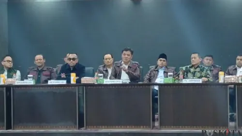 Konferensi pers penetapan mantan Jaksa Agung Muda Tindak Pidana Khusus, Febrie Adriansyah sebagai tersangka dalam perkara dugaan tindak pidana korupsi dan tindak pidana pencucian uang (TPPU), Sabtu, 11 Juli 2026. (Sumber: Poskota/Ali Mansur)